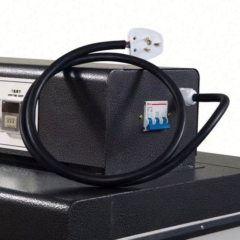 গরম বিক্রয় ছোট প্লাস্টিক ফিল্ম তাপ টানেল সঙ্কুচিত বোতল / বক্স জন্য প্যাকেজিং মেশিন কাটা সহজ অপারেট