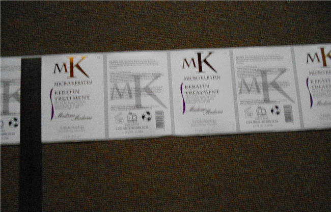 উচ্চ নির্ভুলতা ডাবল সাইড কসমেটিক ওয়াইন বোতল লেবেলিং মেশিন, গোলাকার বোতলের জন্য ফ্রন্ট এবং ব্যাক আঠালো স্টিকার অ্যাপ্লিকেটর