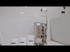 কাঠের প্যাকেজিং সেমি-অটোমেটিক তরল ডোজিং ফিলিং মেশিন ব্যবহারকারী বন্ধুত্বপূর্ণ নকশা সহ